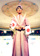 タイ・バンコク、タワナラマダホテルにて世界高級注文服業者連盟主催の国際ショーに参加。
