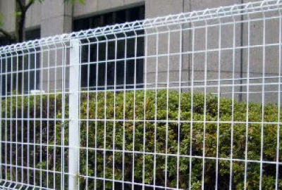 メッシュフェンスを激安販売中｜アイビ快適建材通販ショップ
