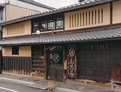 澤井醤油社屋