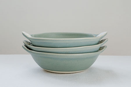 益子焼、陶器製花模様ボウル ア31 薄緑（しっとり） お花ボウル マーガレット - 益子焼の