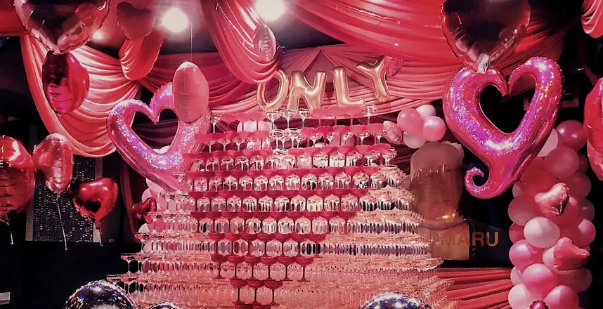 �����ѥ󥿥 champagne tower