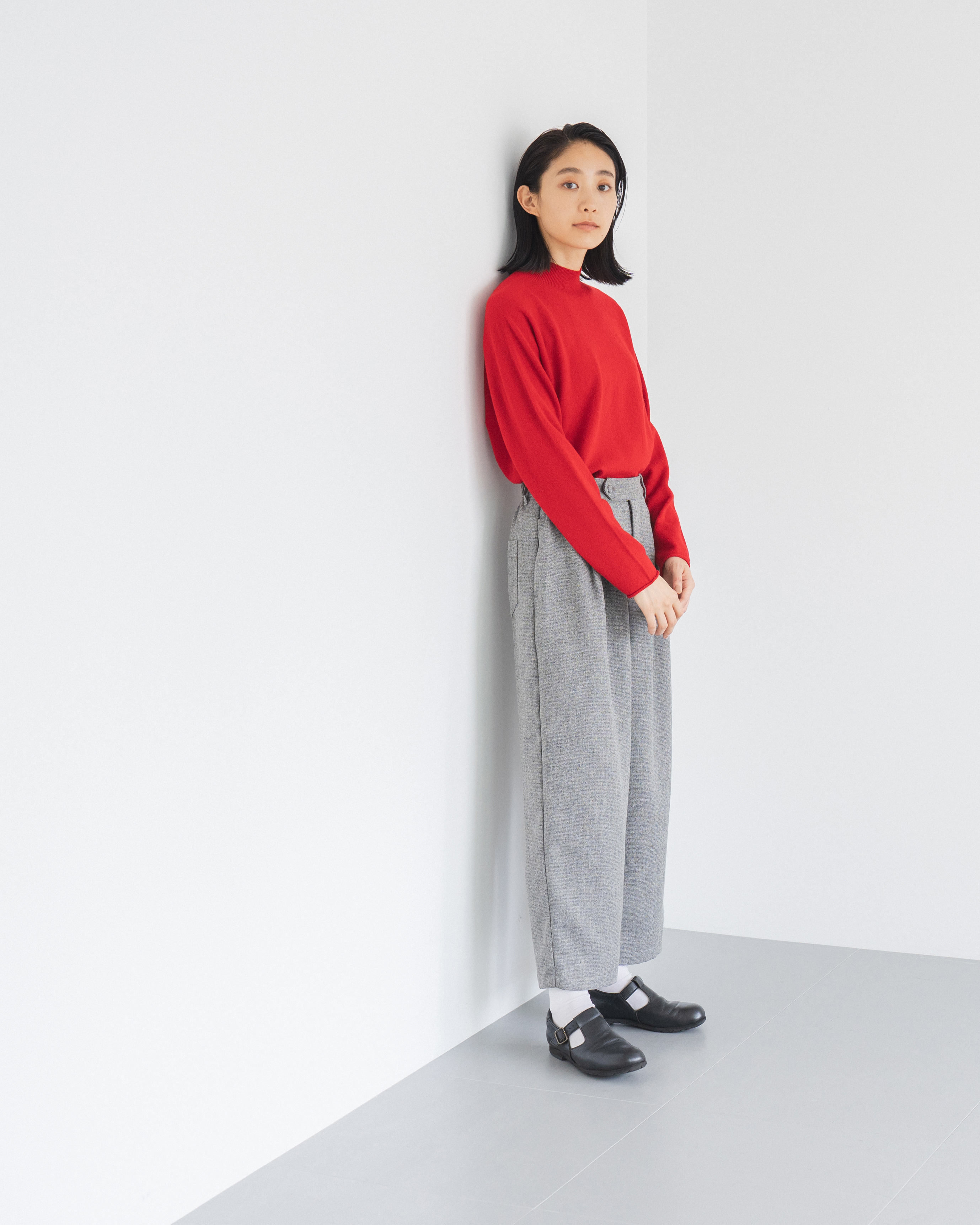 D の ポリエステルツイードのタックパンツ