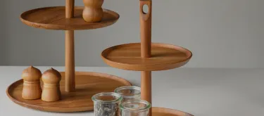 �����˥󥰡��ơ��֥�